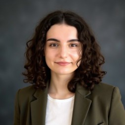 Fătu Andra-Maria - freelance journalist